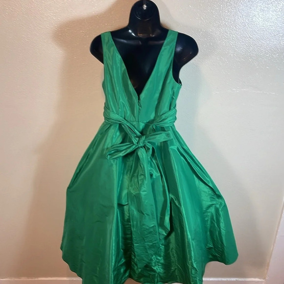 Rickie Freeman for Teri Jon Deep V Bow A Line midi dress in green size 10 - Picture 9 of 13